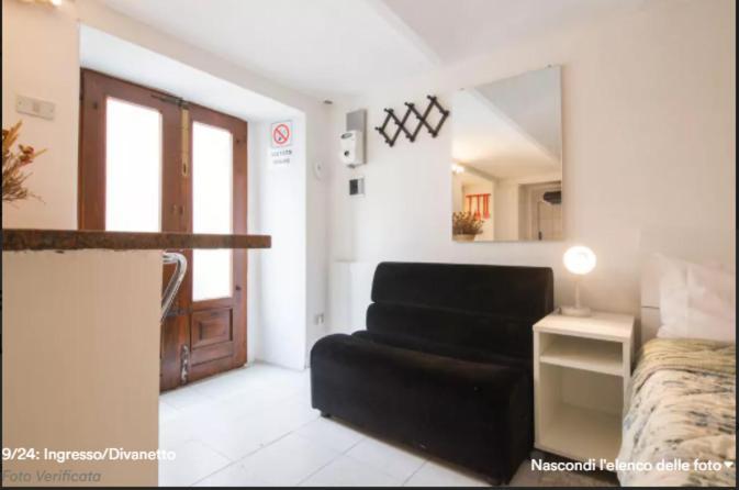 Apartamento Location Turistic Monolocale Nel Parco Del Santuario Asti Exterior foto